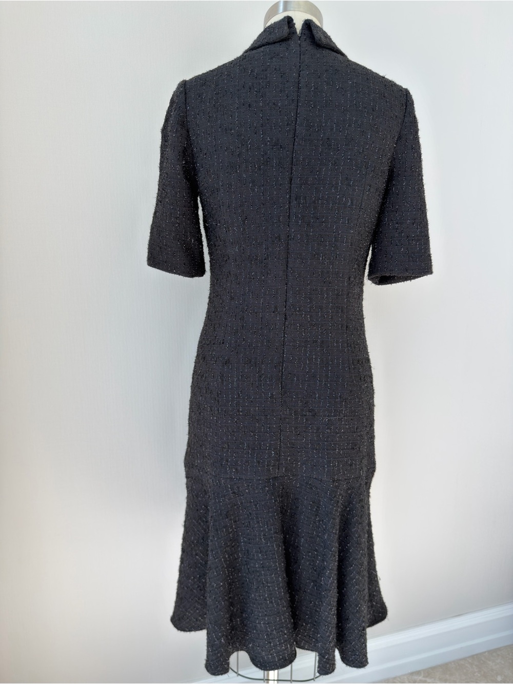 Teri Jon Chanel-Inspired Textured Dress Size 4 - Picture 3 of 15